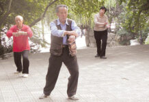 China revisit offers glimpses into past, present