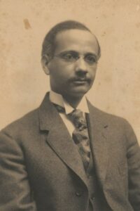 Dr. Solomon Carter Fuller, a physician, psychiatrist, pathologist, and professor, was known for his work in the field of Alzheimer’s disease.