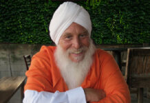 Dr. Dharma Singh Khalsa, president of the Alzheimer’s Research and Prevention Foundation in Chicago, says that Kirtan Kriya, a type of singing meditation, has a demonstrable effect on the brains of seniors with and without memory loss. Photo/Submitted