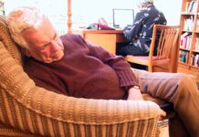Half of Americans report problems with sleeplessness, and some find sleeping in a recliner chair can help with that and other health issues.