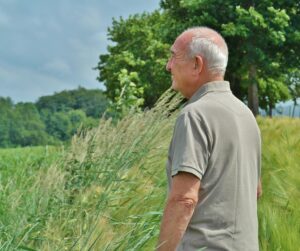 Paying attention to the sights, sound and smells around you and stopping to appreciate the moment is one good mindful aging exercise.