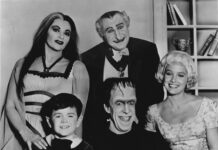 Actor Fred Gwynne of “The Munsters” got his start in Cambridge Actor Fred Gwynne, front row, center, the lovable father on the 1960s TV series “The Munsters,” got his start in acting while a student at Harvard University in Cambridge. Photo/Wikimedia Commons