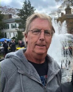 Jim Pillsbury receiving Culture and Arts Framingham Senior Heroes Award.