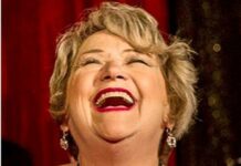 Cabaret entertainer earns Lifetime Achievement Award
