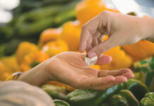 Cash can bribe dieters to lose weight