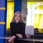 hank-in-newsroom-kara-delahunt